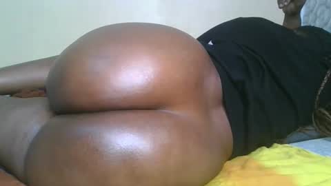 Snapshot of choco_baeb chatting on 03.25.26 nei online show from 03.25.26