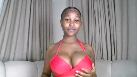 Snapshot of chocolate_divaa chatting on 07.30.26 chocolate_divaa online show from 07.30.26