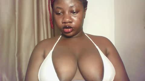 Snapshot of chocolateassgirl61 chatting on 12.20.25 chocolateassgirl61 online show from 12.20.25