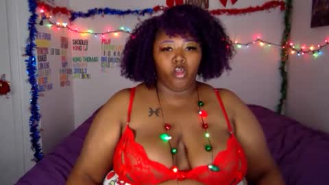 Snapshot of chocolatebunnyxx69 chatting on 12.25.24 Melina online show from 12.25.24