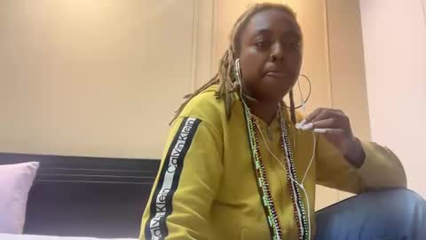 Snapshot of chocolatecakequeen chatting on 12.05.24 ChocolateCakeQueen online show from 12.05.24