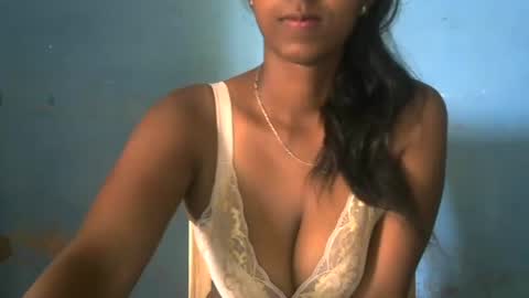 Snapshot of choe03 chatting on 11.05.25 choe03 online show from 11.05.25