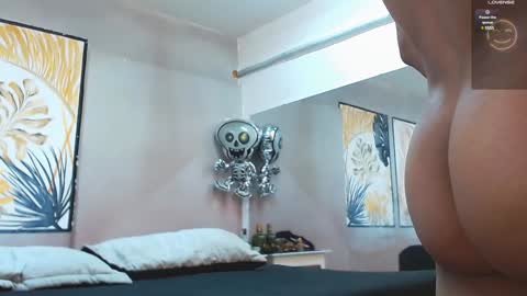 Snapshot of choreythaiylor chatting on 01.26.25 Chorey Thaylor online show from 01.26.25