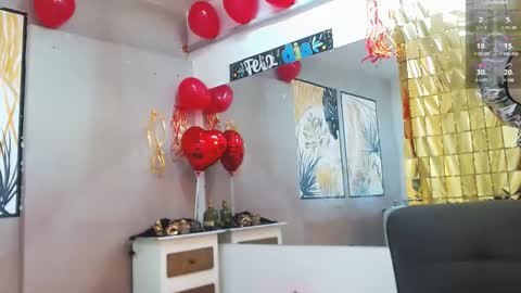 Snapshot of choreythaiylor chatting on 02.18.25 Chorey Thaylor online show from 02.18.25