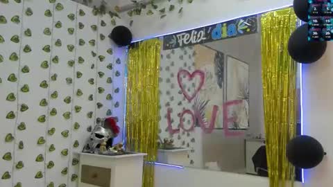 Snapshot of choreythaiylor chatting on 10.01.25 Chorey Thaylor online show from 10.01.25