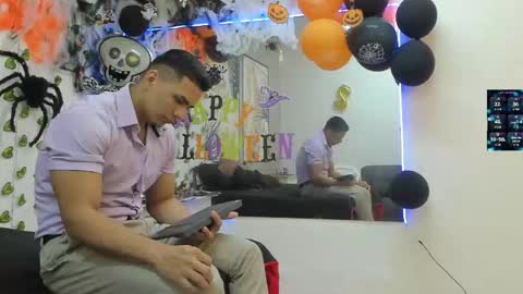 Snapshot of choreythaiylor chatting on 10.14.25 Chorey Thaylor online show from 10.14.25