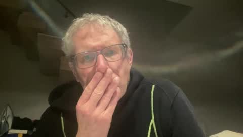 choupipat1 online show from 02.28.25