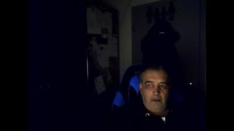 Snapshot of chris250268 chatting on 10.26.25 Chris online show from 10.26.25