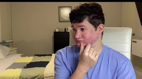 Snapshot of chris___evanss chatting on 11.03.25 Chris Evens online show from 11.03.25