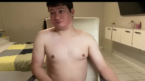 Snapshot of chris___evanss chatting on 11.04.25 Chris Evens online show from 11.04.25