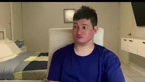 Snapshot of chris___evanss chatting on 11.16.25 Chris Evens online show from 11.16.25