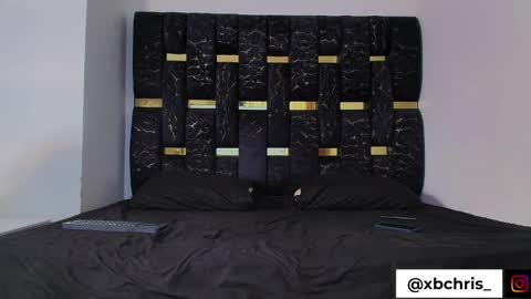 Chris B online show from 12.17.25