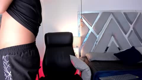 Snapshot of chris_diamonnd chatting on 02.18.26 Chris Diamond online show from 02.18.26