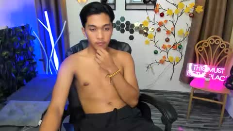 Snapshot of chris_hardfucker chatting on 12.15.25 chris_hardfucker online show from 12.15.25