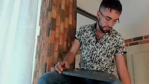 Snapshot of chris_kizz chatting on 12.09.24 chris_kizz online show from 12.09.24