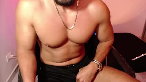 cris         Twitter magnum101010 insta magnumc20 online show from 06.20.26