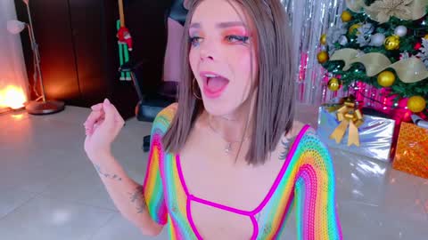 juli   Instagram july rv17 - Twitter juli rv17     online show from 12.23.24