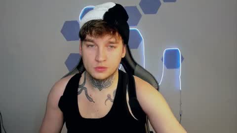 Snapshot of chris_tyson chatting on 12.02.24 Chris Tyson online show from 12.02.24