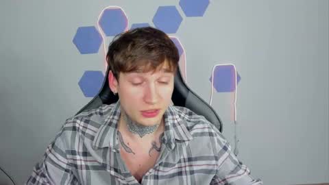 Snapshot of chris_tyson chatting on 12.04.24 Chris Tyson online show from 12.04.24