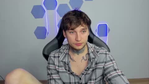 Snapshot of chris_tyson chatting on 12.18.24 Chris Tyson online show from 12.18.24