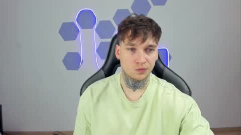 Snapshot of chris_tyson chatting on 12.21.24 Chris Tyson online show from 12.21.24