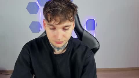 Snapshot of chris_tyson chatting on 12.23.24 Chris Tyson online show from 12.23.24