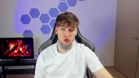 Snapshot of chris_tyson chatting on 01.26.25 Chris Tyson online show from 01.26.25