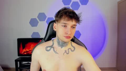 Snapshot of chris_tyson chatting on 02.25.25 Chris Tyson online show from 02.25.25