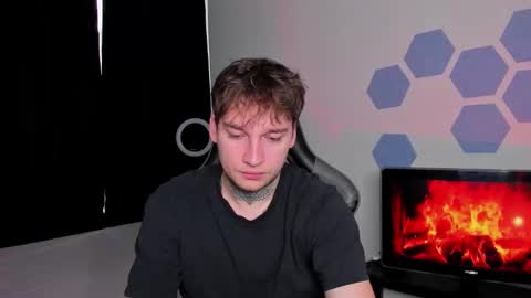 Snapshot of chris_tyson chatting on 10.07.25 Chris Tyson online show from 10.07.25