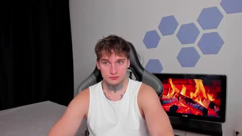 Snapshot of chris_tyson chatting on 10.09.25 Chris Tyson online show from 10.09.25