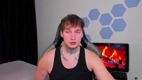 Snapshot of chris_tyson chatting on 10.10.25 Chris Tyson online show from 10.10.25