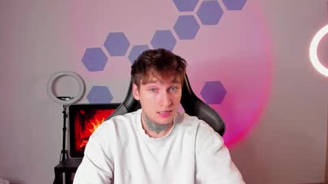 Snapshot of chris_tyson chatting on 10.18.25 Chris Tyson online show from 10.18.25