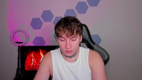 Snapshot of chris_tyson chatting on 11.06.25 Chris Tyson online show from 11.06.25