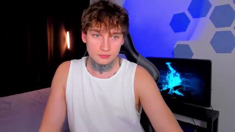 Snapshot of chris_tyson chatting on 11.23.25 Chris Tyson online show from 11.23.25