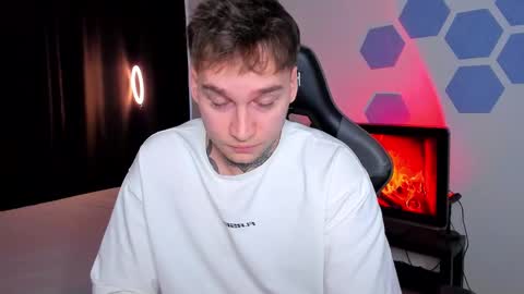 Snapshot of chris_tyson chatting on 11.27.25 Chris Tyson online show from 11.27.25