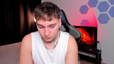 Snapshot of chris_tyson chatting on 12.04.25 Chris Tyson online show from 12.04.25