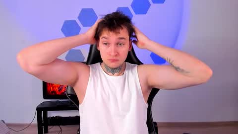 Snapshot of chris_tyson chatting on 12.16.25 Chris Tyson online show from 12.16.25