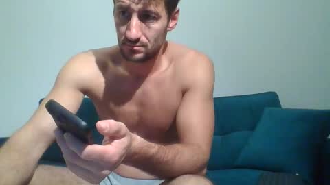 Snapshot of chrisaron chatting on 11.22.25 chrisaron online show from 11.22.25