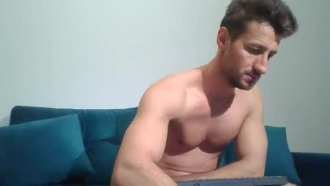 Snapshot of chrisaron chatting on 03.27.26 chrisaron online show from 03.27.26