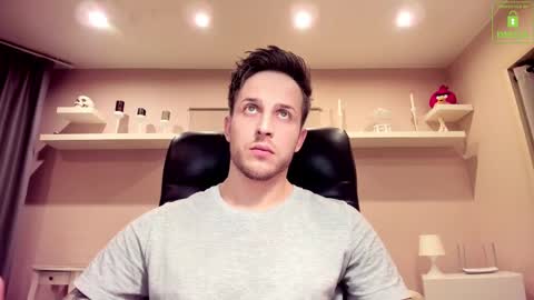 Snapshot of chriscarrey chatting on 02.11.25 Chris online show from 02.11.25