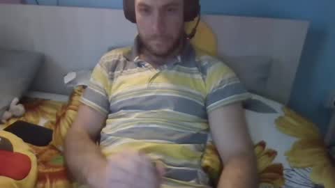 Snapshot of chrisfilip chatting on 03.11.25 Chris online show from 03.11.25