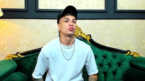 Chris online show from 10.11.25