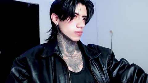 Snapshot of chriss_opp chatting on 02.13.25 CHRIS INDEPENT MODEL online show from 02.13.25