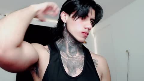 Snapshot of chriss_opp chatting on 02.22.25 CHRIS INDEPENT MODEL online show from 02.22.25