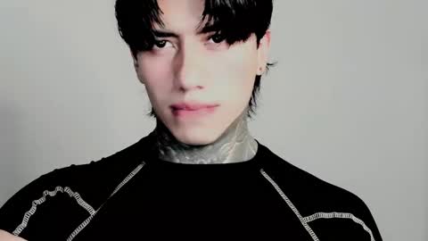 Snapshot of chriss_opp chatting on 11.26.25 CHRIS INDEPENT MODEL online show from 11.26.25