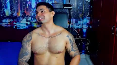 Snapshot of chriss_stewart2 chatting on 10.15.25 Chriss Stewart online show from 10.15.25