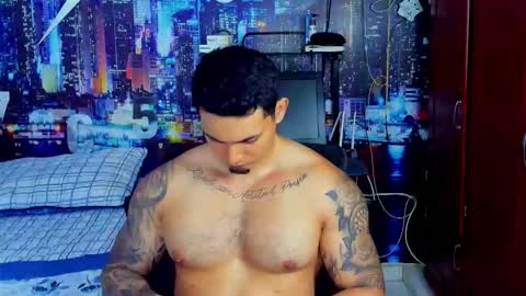 Snapshot of chriss_stewart2 chatting on 10.28.25 Chriss Stewart online show from 10.28.25