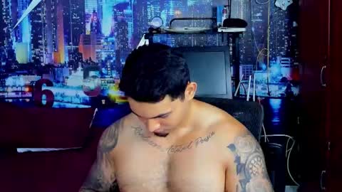 Snapshot of chriss_stewart2 chatting on 11.12.25 Chriss Stewart online show from 11.12.25