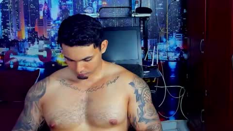 Snapshot of chriss_stewart2 chatting on 11.13.25 Chriss Stewart online show from 11.13.25