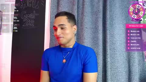 Snapshot of chriss_wg_ chatting on 02.01.25 Christian Wang online show from 02.01.25